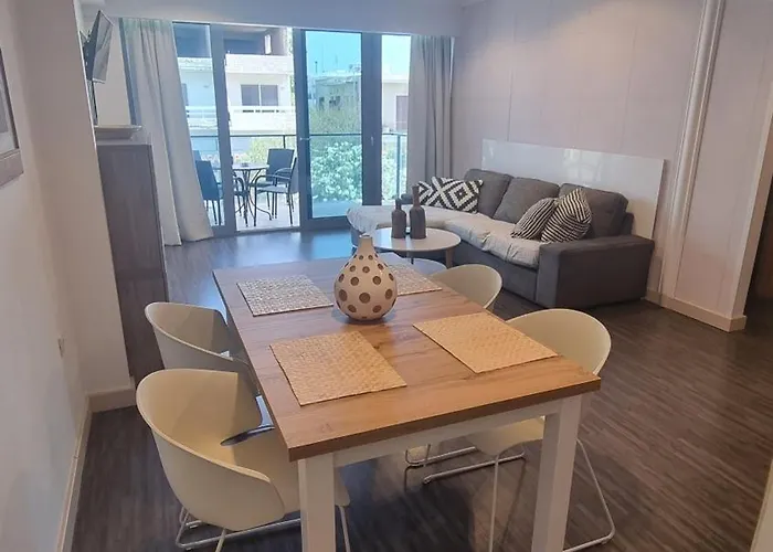 Cosy Near The Old Town And Harbour