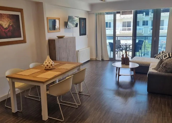 Cosy Near The Old Town And Harbour 公寓