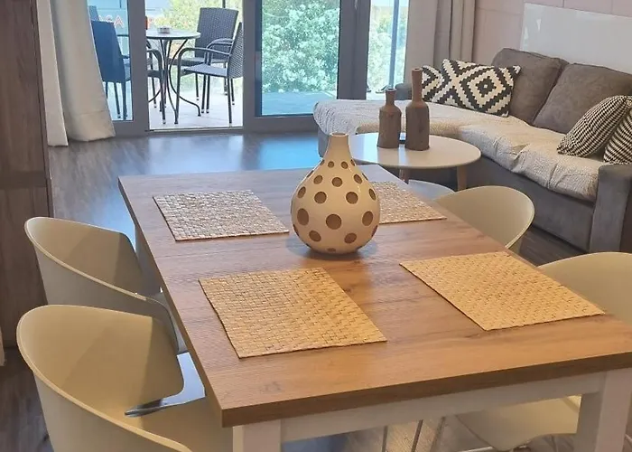 Cosy Near The Old Town And Harbour 아파트 *